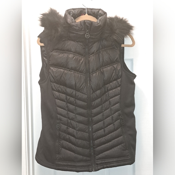 MICHAEL KORS Black Quilted Puffer Vest W/Faux Fur Trim, Removable Hoodie, Sz L - Picture 2 of 16